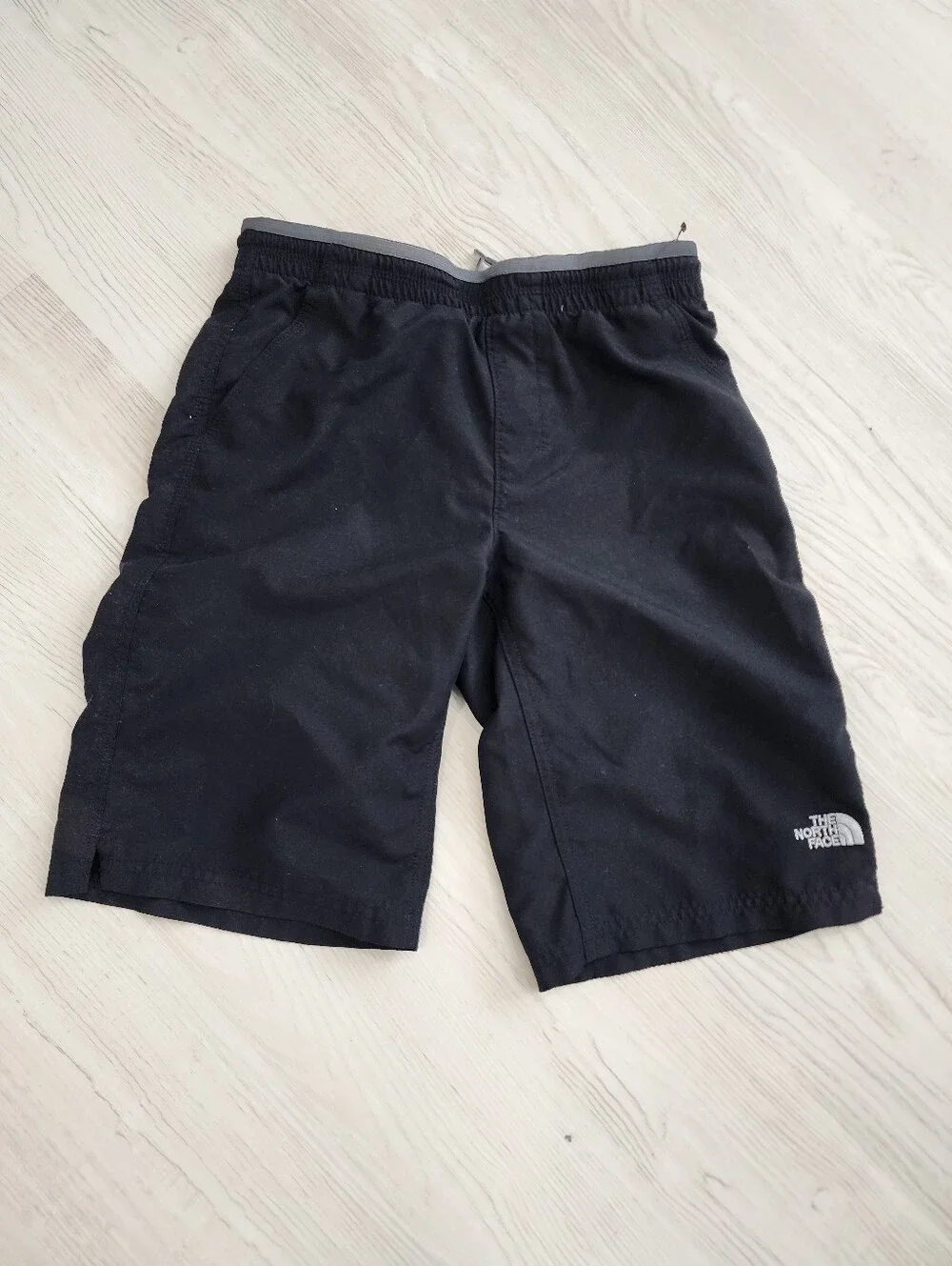 The North Face Boys swim Trunks shorts size medium 10/12